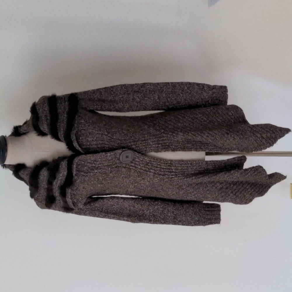Taile Sweater